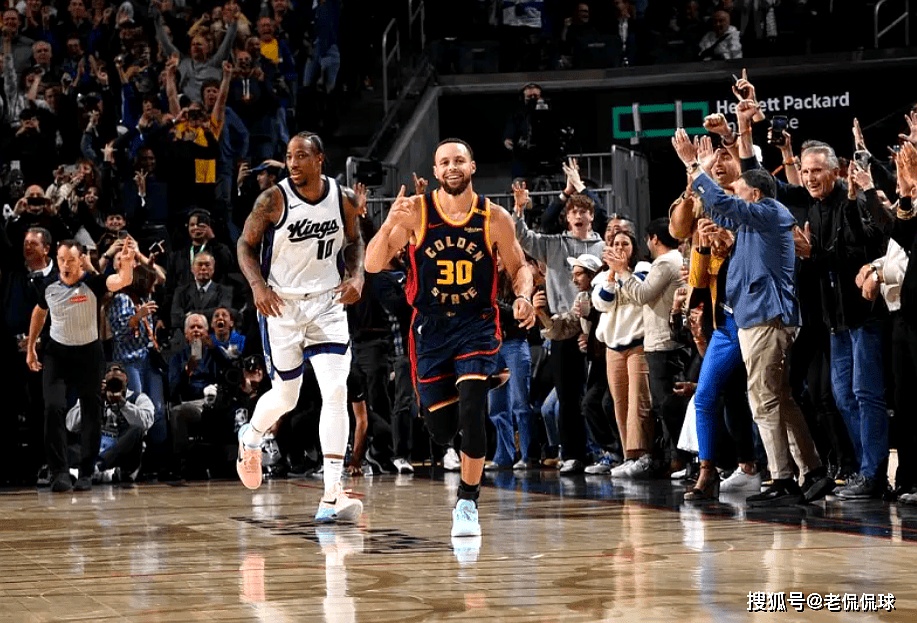 勇士王牌球员创赛季得分新高，媒体热捧，来源系列搜索程序投资.