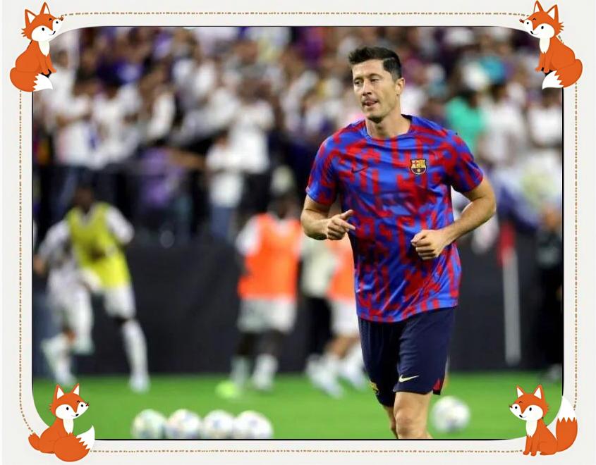 莱万多夫斯基意外战胜曼联，领先优势明显引爆全场！