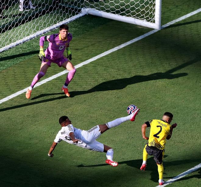 Faker焦点对战，姆巴佩与40激战利物浦分钟，败北胜负难料！